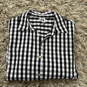 Anne‎ Klein Button down shirt. Size Small